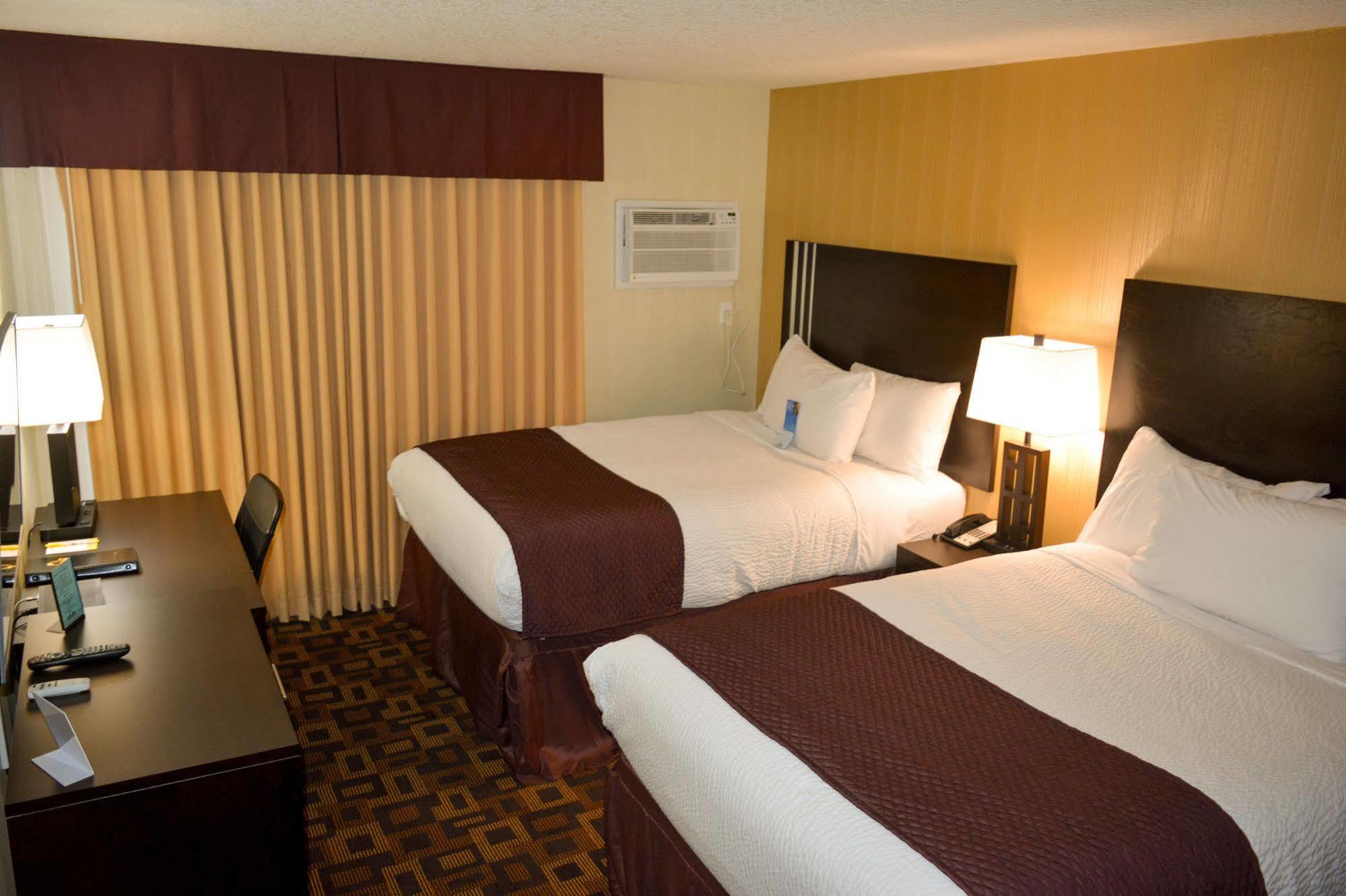 Days Inn By Wyndham Sylvan Lake Exterior foto