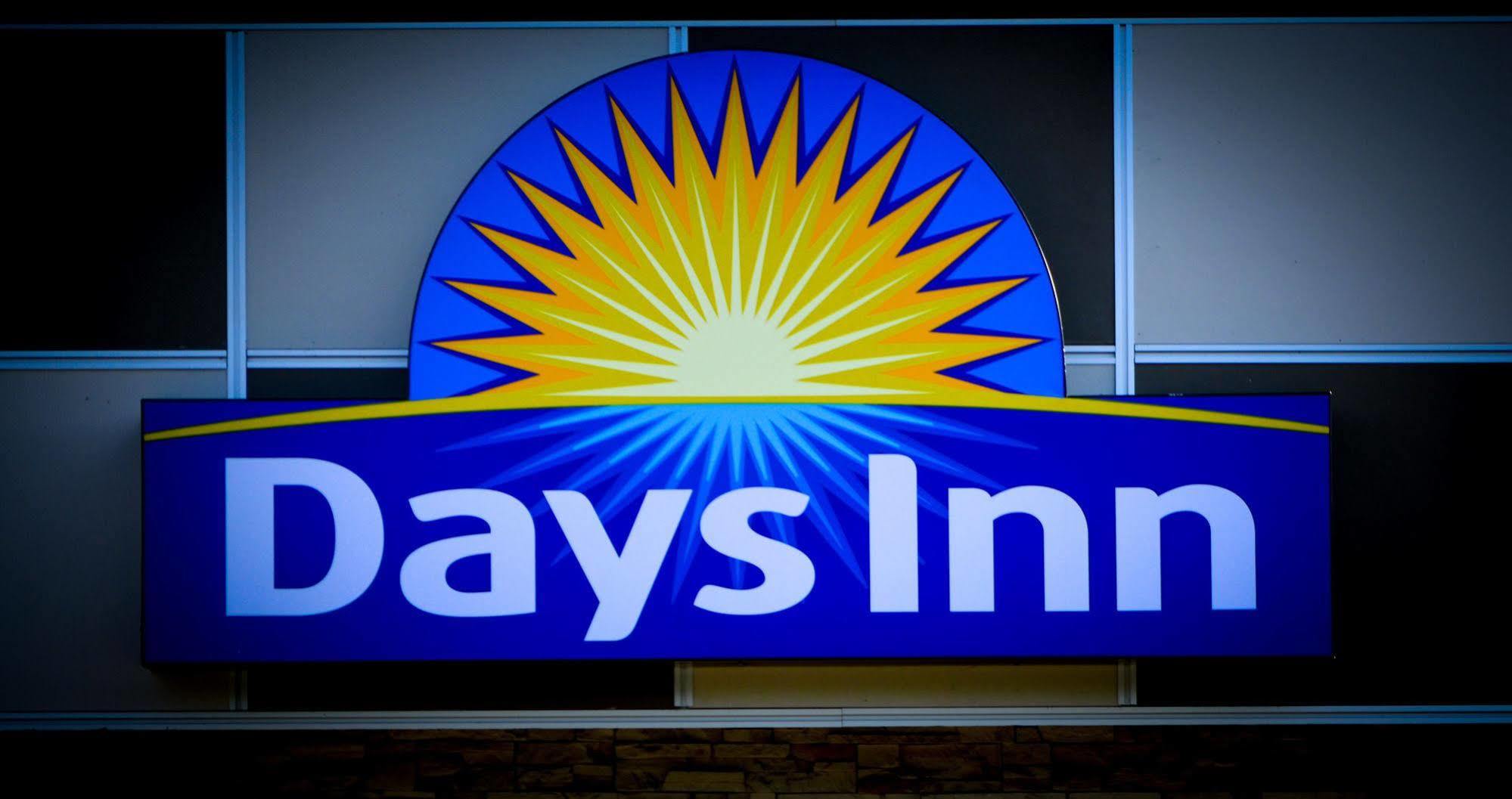 Days Inn By Wyndham Sylvan Lake Exterior foto